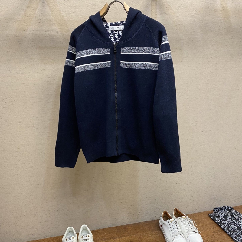 chr1st1an D10r sweaters